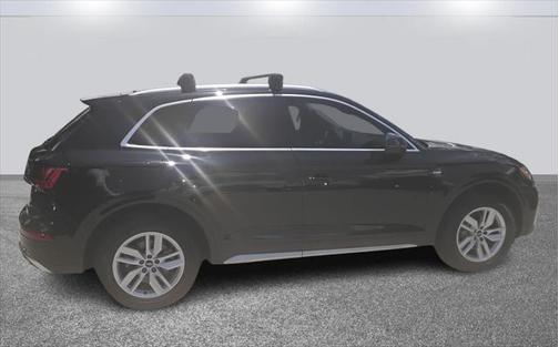 2022 Audi Q5 45 S line Premium
