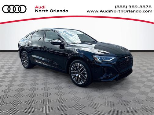 Mythos Black Metallic 2024 Audi Q8 e-tron Premium Plus