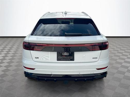 Glacier White Metallic 2026 Audi Q8 55 Premium Plus