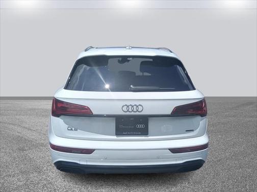 2025 Audi Q5 45 S line Premium