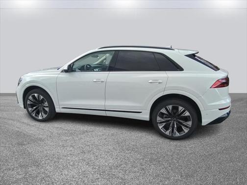 2025 Audi Q8 55 Premium Plus