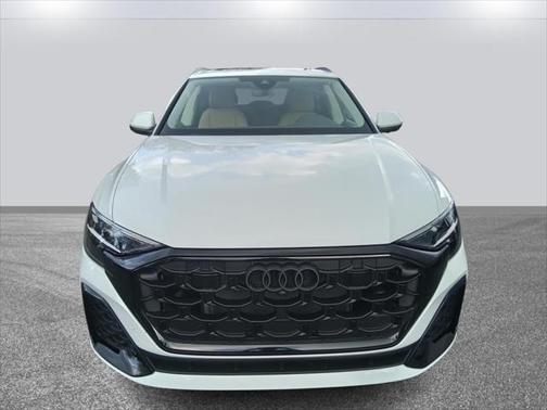 2025 Audi Q8 55 Premium Plus