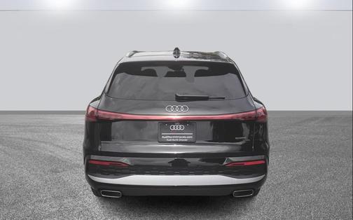 2025 Audi Q5 Premium TFSI quattro S tronic