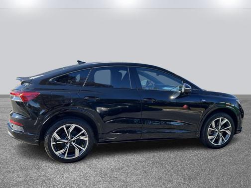 2023 Audi Q4 e-tron Prestige 50 quattro