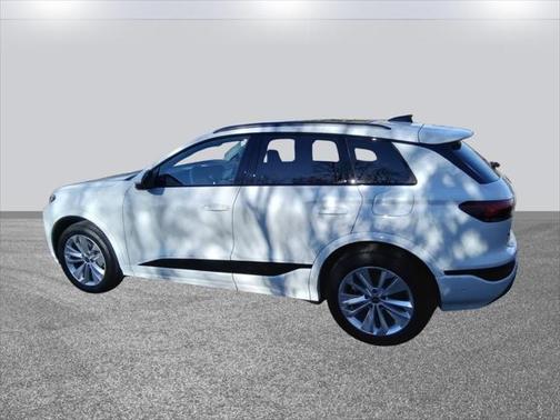 2025 Audi Q6 e-tron Premium Plus