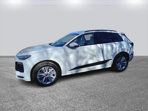 2025 Audi Q6 e-tron Premium Plus