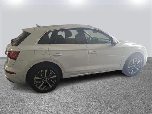 2024 Audi Q5 45 S line Premium