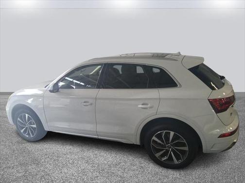 2024 Audi Q5 45 S line Premium