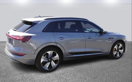 2023 Audi e-tron Premium Plus quattro