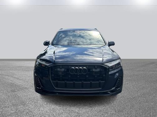2025 Audi Q7 55 Prestige