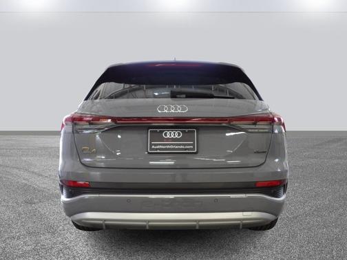 2024 Audi Q4 e-tron Premium Plus 55 quattro