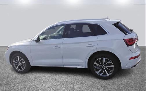 2023 Audi Q5 45 S line Premium Plus