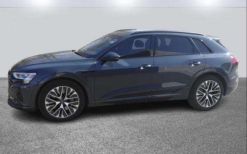 2024 Audi Q8 e-tron Premium Plus