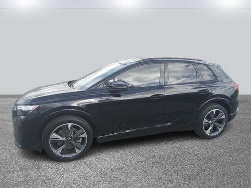 2024 Audi Q4 e-tron Premium Plus 55 quattro