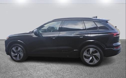 2025 Audi Q6 e-tron Premium quattro