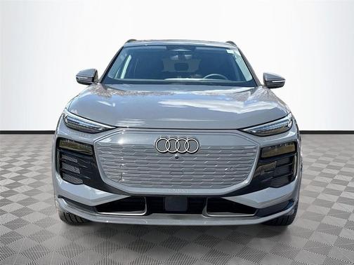 2025 Audi Q6 e-tron Premium Plus quattro