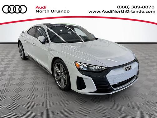 Suzuka Gray Metallic 2023 Audi e-tron GT Prestige quattro
