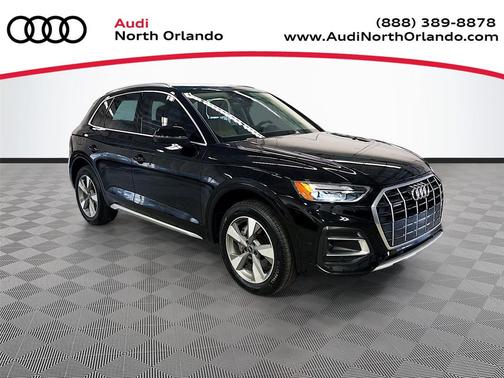 Brilliant Black 2023 Audi Q5 40 Premium