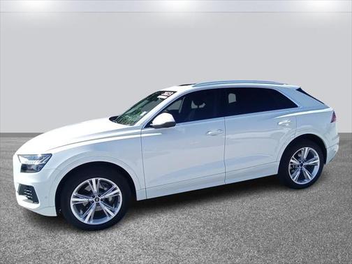 2023 Audi Q8 55 Premium Plus