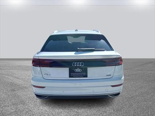 2023 Audi Q8 55 Premium Plus