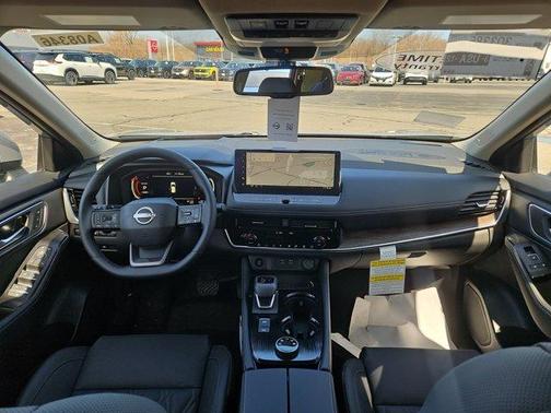2025 Nissan Rogue Platinum