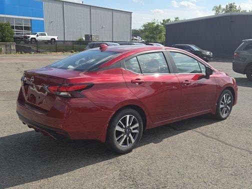 2025 Nissan Versa 1.6 SV