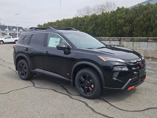 2025 Nissan Rogue Rock Creek