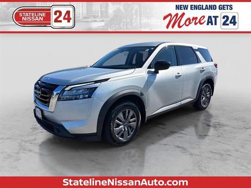 2023 Nissan Pathfinder S