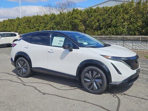 2025 Nissan ARIYA ENGAGE