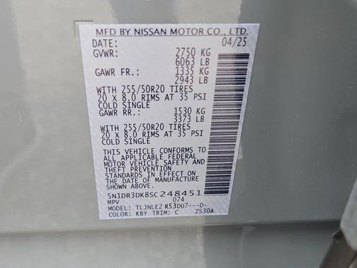 2025 Nissan Pathfinder Platinum