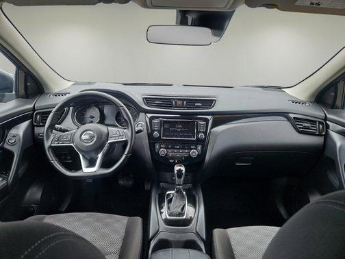 2021 Nissan Rogue Sport SV