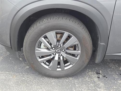 2024 Nissan Pathfinder S