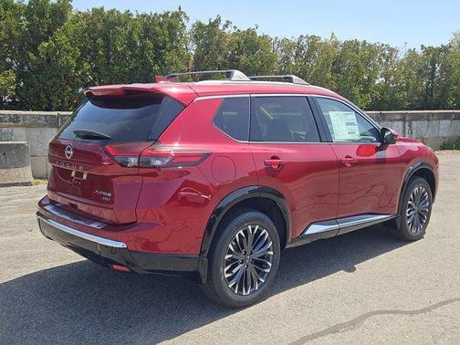 2025 Nissan Rogue Platinum