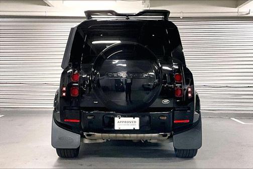 2023 Land Rover Defender X-Dynamic SE