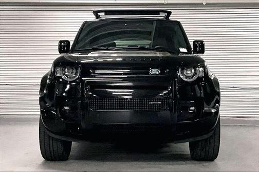 2023 Land Rover Defender X-Dynamic SE