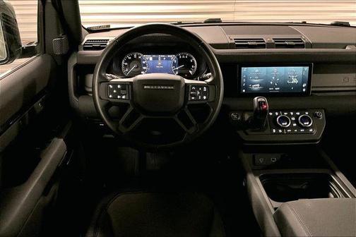 2023 Land Rover Defender X-Dynamic SE