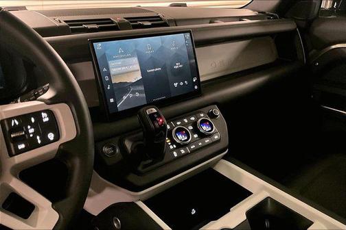 2025 Land Rover Defender S