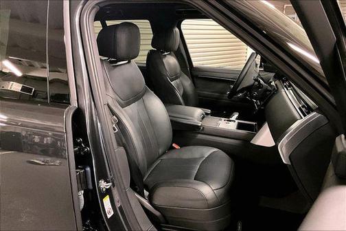 Carpathian Grey Premium Metallic 2024 Land Rover Range Rover SE