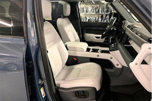 2025 Land Rover Defender S