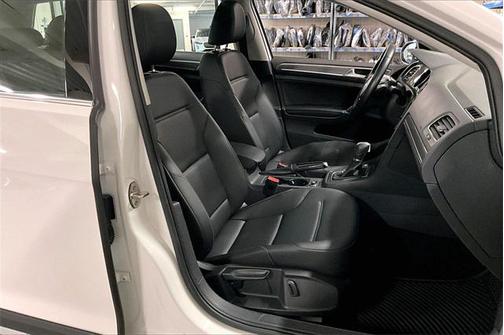 2017 Volkswagen Golf Alltrack TSI SE