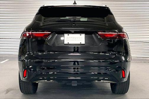 2025 Jaguar F-PACE P250