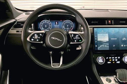 2025 Jaguar F-PACE P250