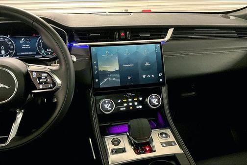 2025 Jaguar F-PACE P250