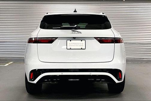 2025 Jaguar F-PACE P250