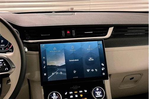 2025 Jaguar F-PACE P250