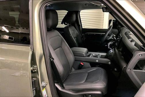 2025 Land Rover Defender S