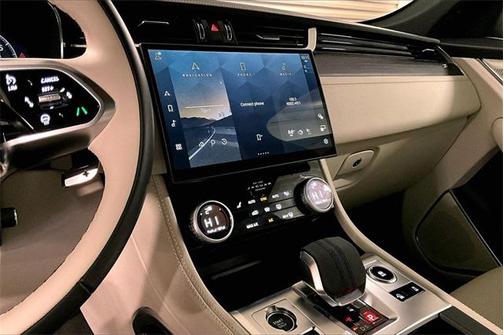 2025 Jaguar F-PACE P250