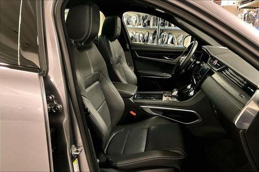 2025 Jaguar F-PACE P250