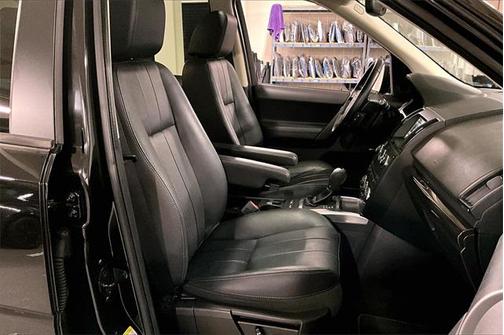 2013 Land Rover LR2 Base