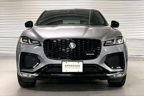 2025 Jaguar F-PACE P250